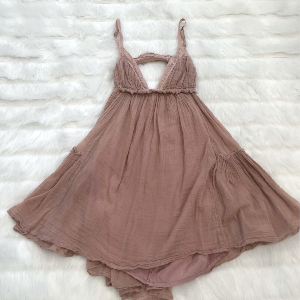Elegant Mauve Sleeveless Dress